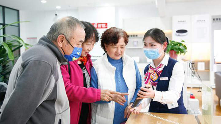 做有溫度的適老化服務(wù)，助力老年人跨越“數(shù)字鴻溝”(圖6)