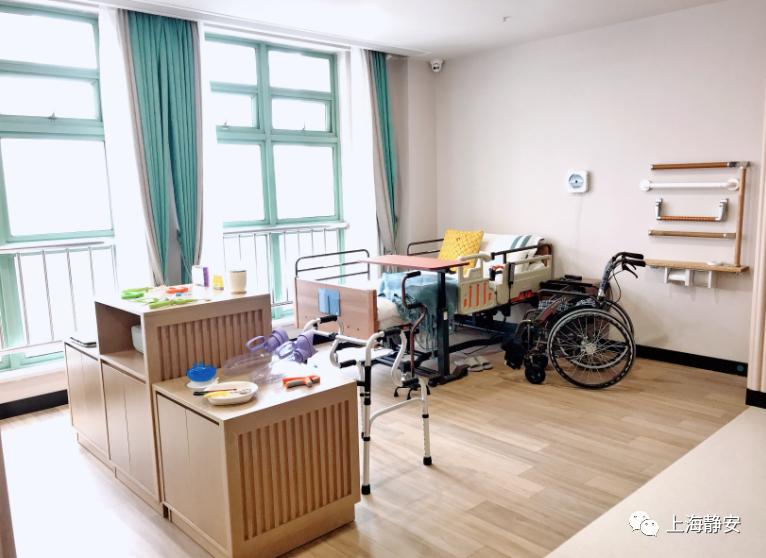 醫(yī)療、康復(fù)、生活照料……這些需求在家門口就能解決！靜安這里正打造“沒有圍墻的養(yǎng)老院”(圖10)